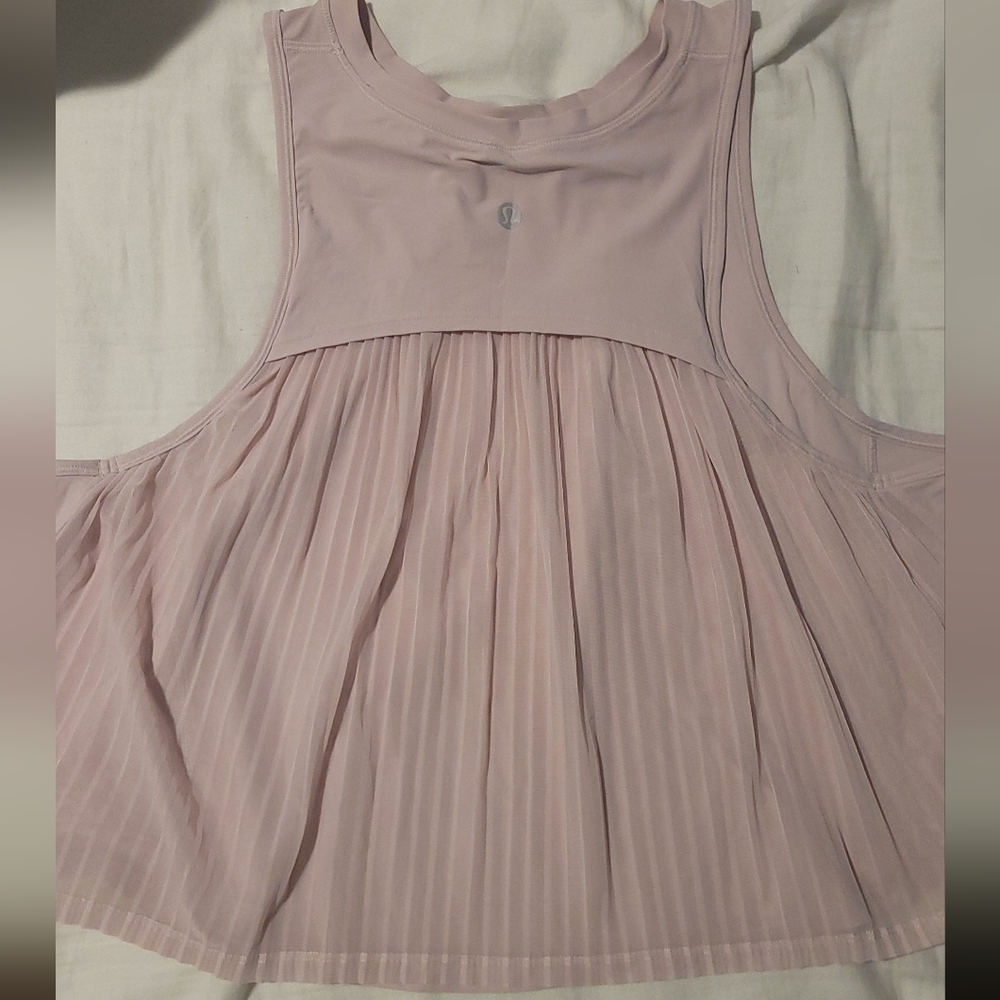 Lululemon blush pink flowy top
